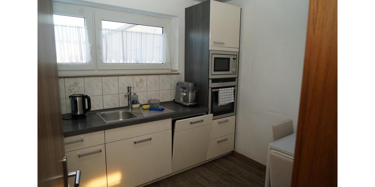 Dachgeschoßwohnung Siegburg - 4 Zimmer, 90 m&sup2;, 289.000&euro; | Angebot:27044150