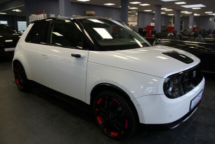 Honda e 53.220 km 15.980 € Euskirchen 53881