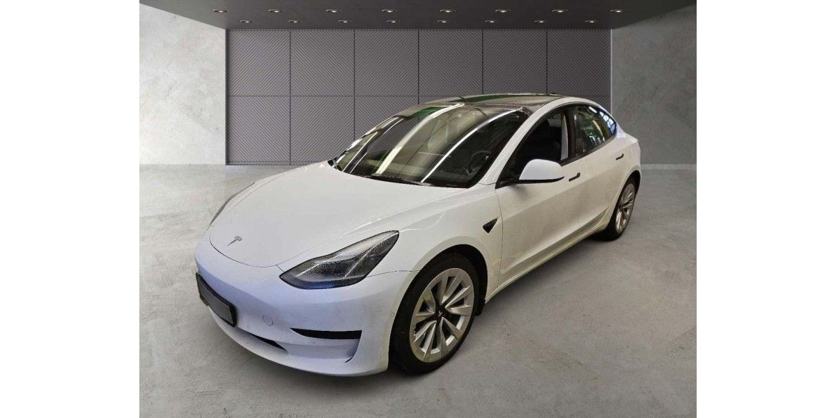 Tesla Model 3 54.919 km 26.900 &euro; Hennef 53773
