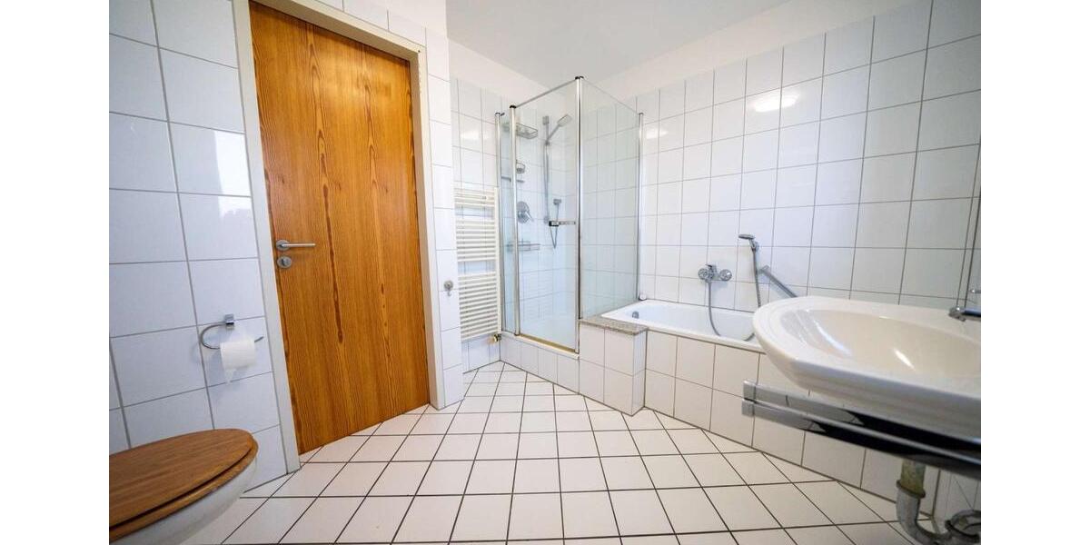 Etagenwohnung Frechen - 3 Zimmer, 88 m&sup2;, 1.083&euro; | Angebot:24816920