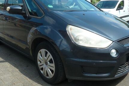Ford S-Max 300.026 km 1.590 &euro; Köln 51063