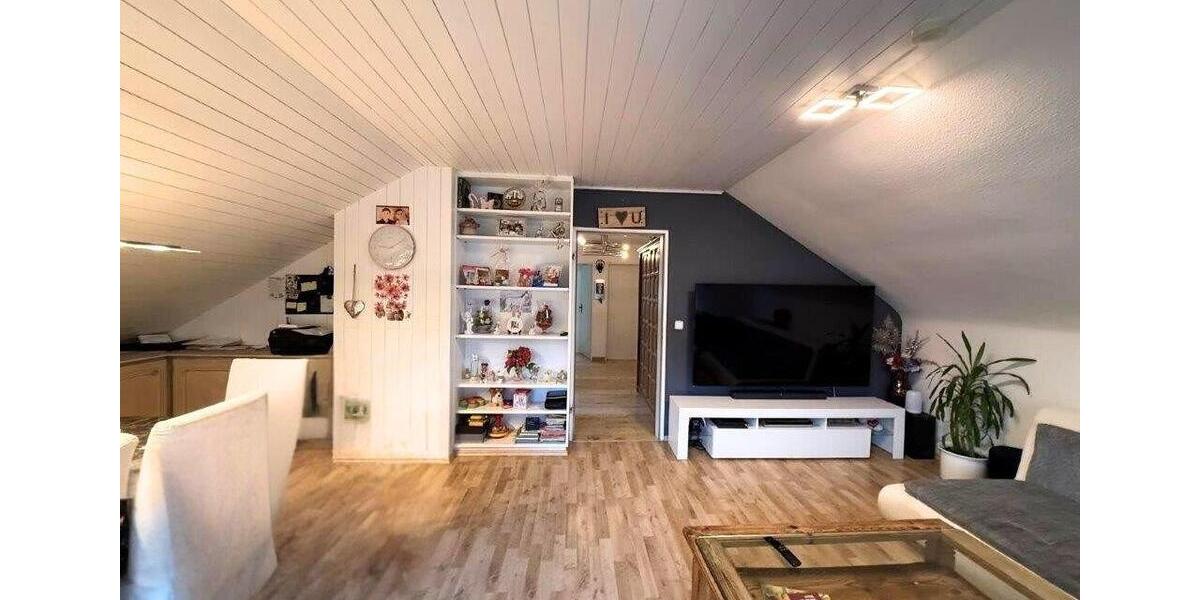 Dachgeschoßwohnung Sankt Augustin - 3 Zimmer, 73 m&sup2;, 199.000&euro; | Angebot:26877065