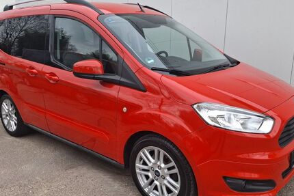 Ford Tourneo Courier 59.817 km 10.995 &euro; Köln 51107
