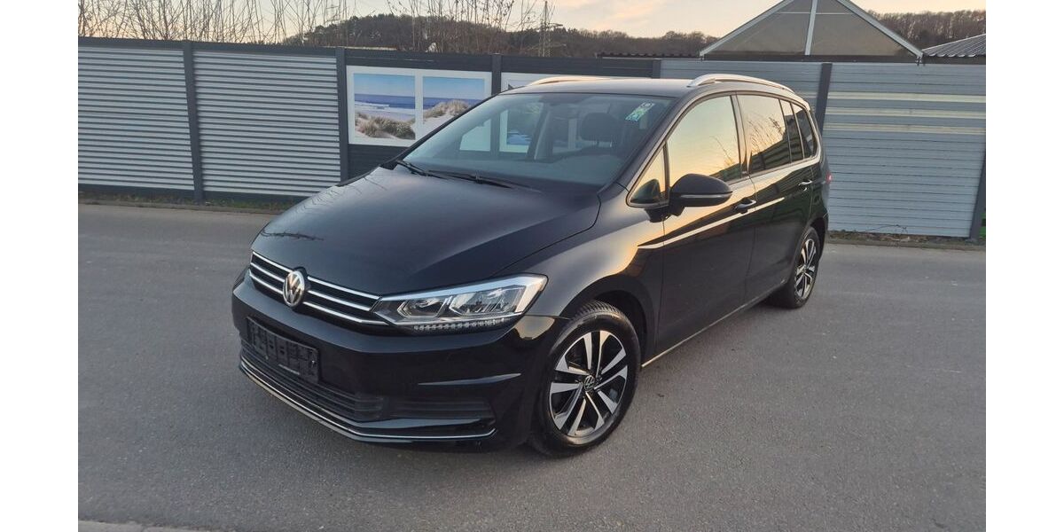 VW Touran 44.260 km 21.999 &euro; Bornheim 53332