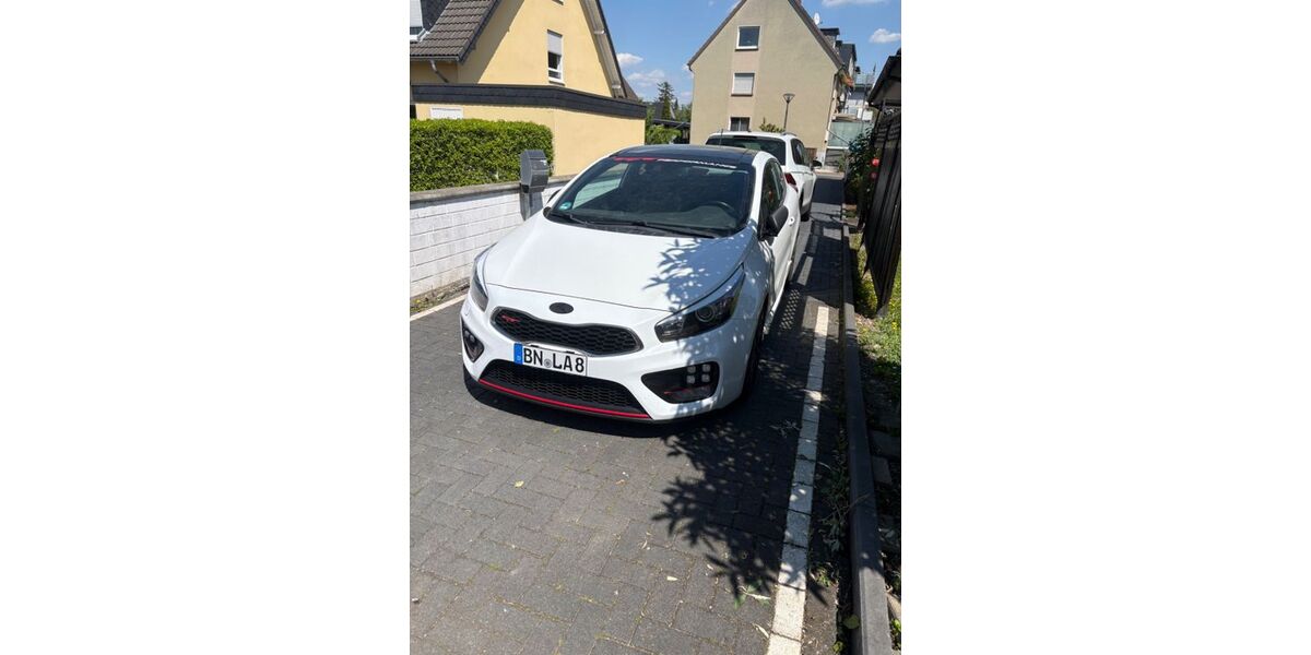 Kia pro ceed / ProCeed 179.000 km 7.350 &euro; Bonn 53175