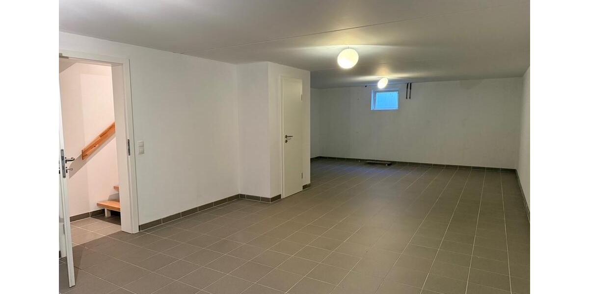 Doppelhaushälfte Sankt Augustin - 4 Zimmer, 125 m&sup2;, 1.420&euro; | Angebot:25393865