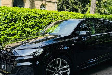 Audi Q7 142.000 km 40.990 &euro; Köln 50933