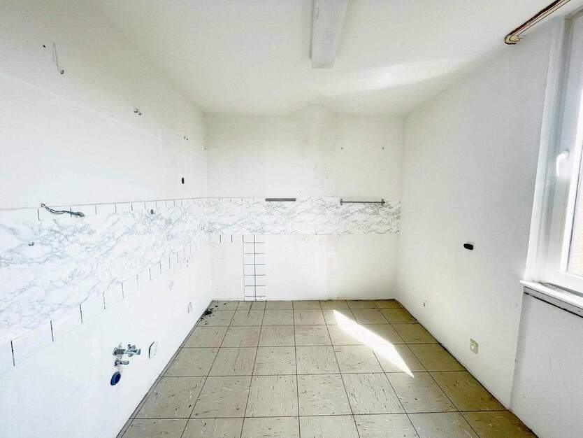 CITYHOUSE: Schöne 4-Zimmer-Wohnung mit 2 Balkonen und TG-Stellplatz in Köln-Junkersdorf 4 zimmer