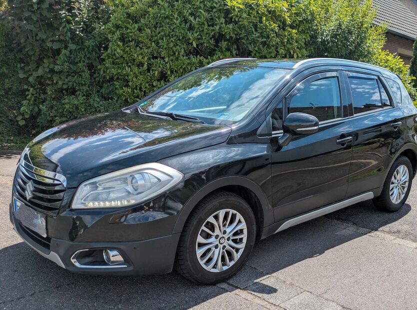 Suzuki (SX4) S-Cross 137.700 km 8.650 € Much 53804
