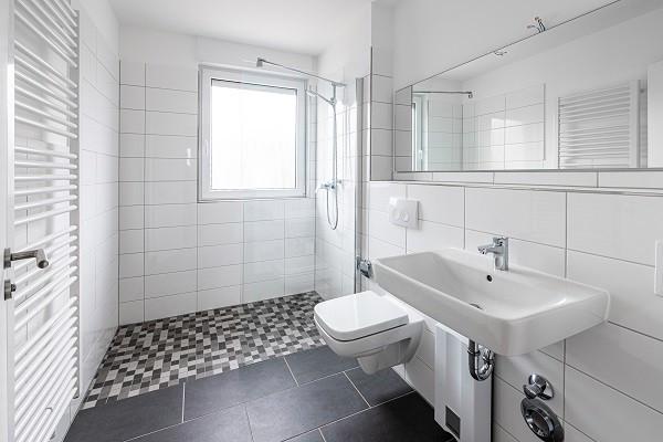 Dachgeschoßwohnung Bonn Friesdorf - 2 Zimmer, 67 m&sup2;, 1.016&euro; | Angebot:24277646