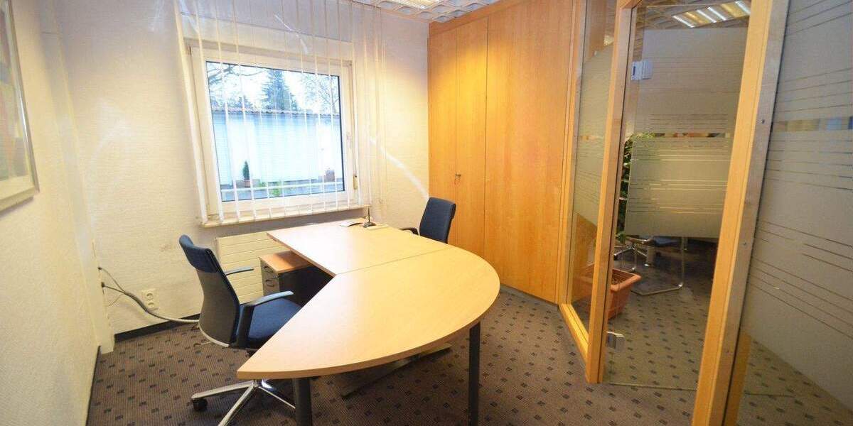 Gewerbeobjekt Wesseling - 2 Zimmer, 71 m&sup2;, 860&euro; | Angebot:24779944