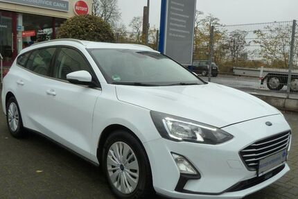 Ford Focus 52.956 km 14.390 € Köln 51063