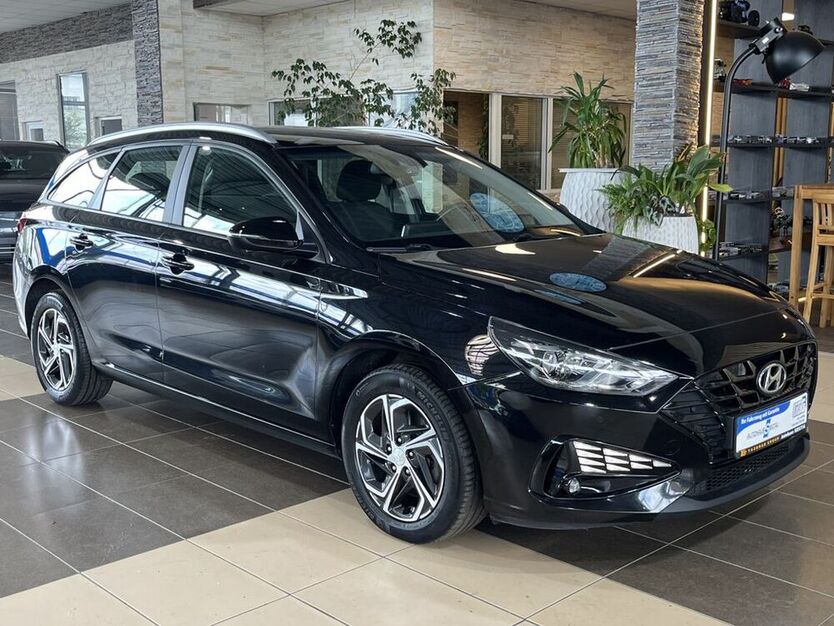 i30
