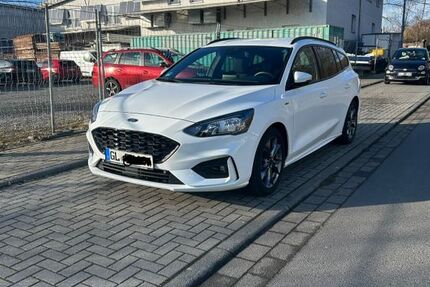 Ford Focus 42.500 km 17.400 &euro; Bergisch Gladbach 51469
