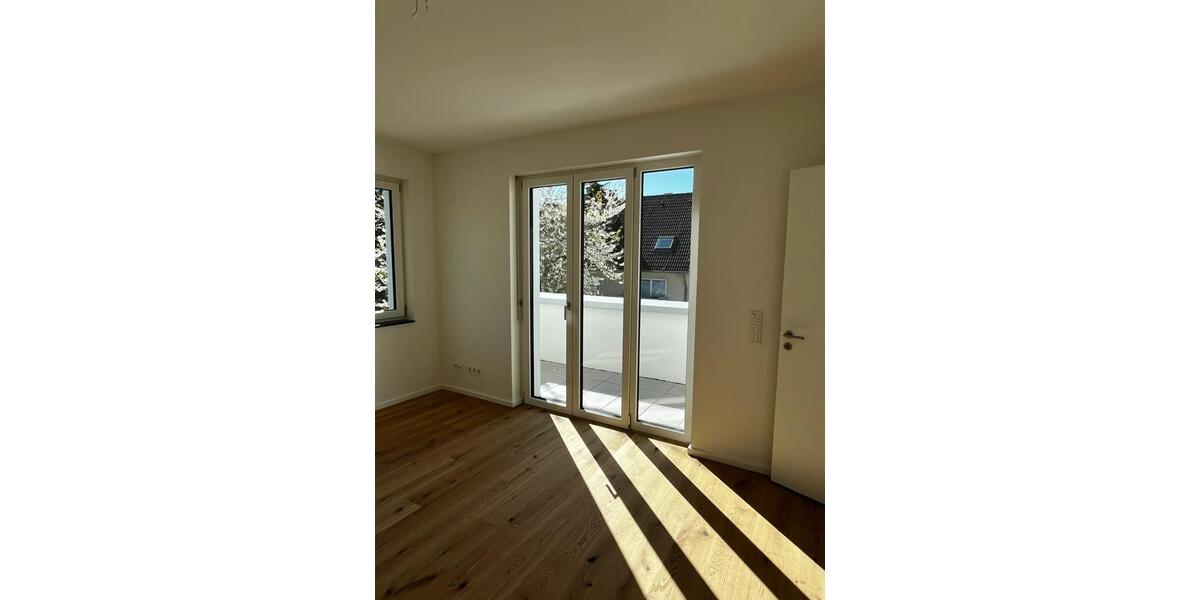 Etagenwohnung Frechen - 4 Zimmer, 175 m&sup2;, 2.975&euro; | Angebot:26073829