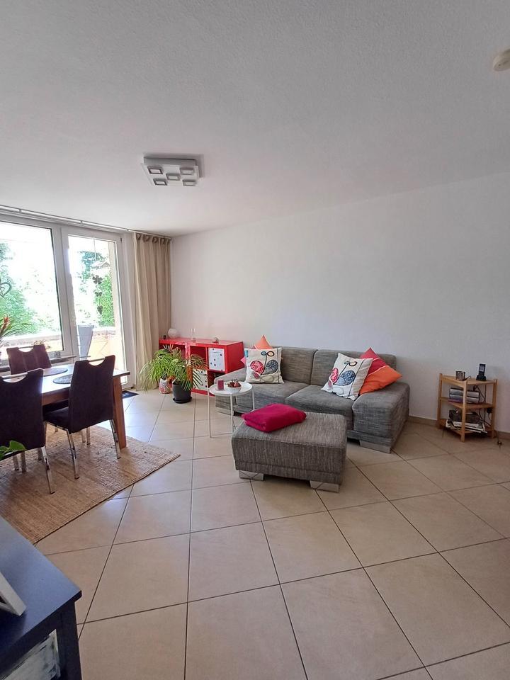 Möblierte Wohnung befristet für 12 Monate mit Stellplatz