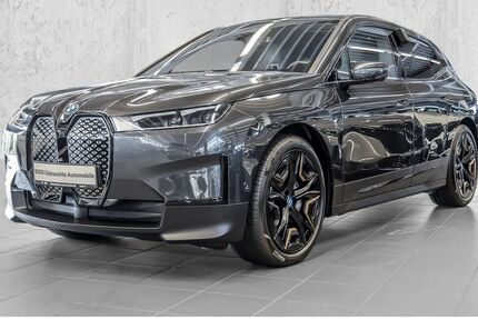 BMW iX 11.044 km 63.490 € Köln-West 50858
