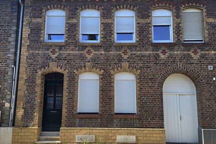 Stadthaus als Erstbezug nach Sanierung im Zentrum Frechens 4 zimmer