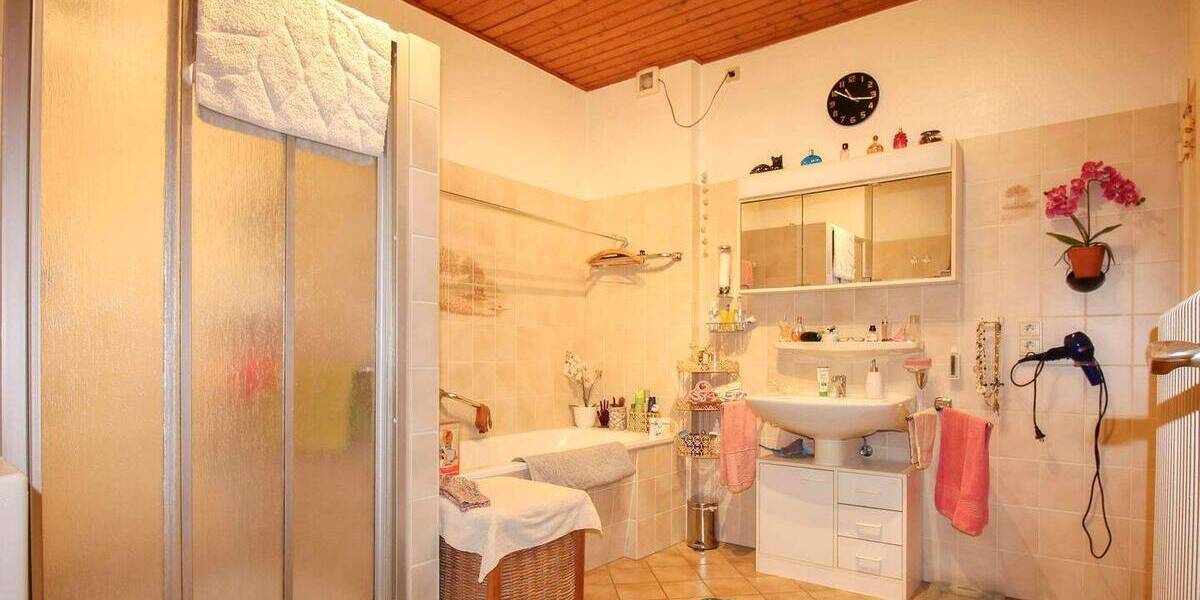 Doppelhaushälfte Bonn Mehlem - 2 Zimmer, 86 m&sup2;, 228.000&euro; | Angebot:26189493