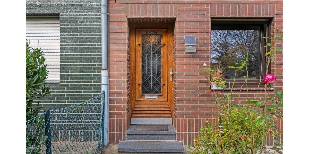 Reihenmittelhaus mit drei Einheiten zur Vermietung oder Selbstnutzung zimmer