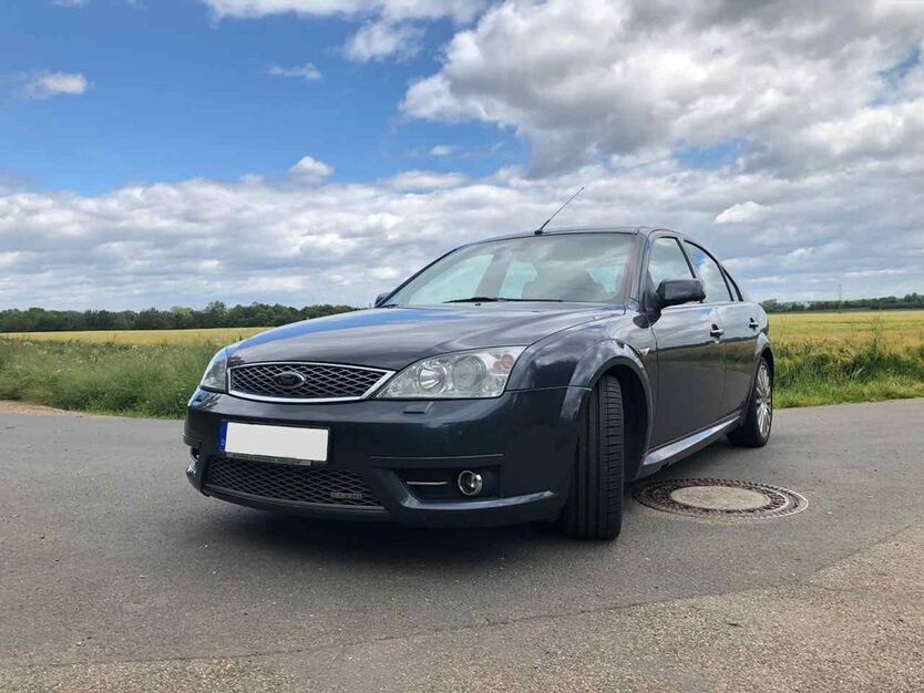 Ford Mondeo 124.000 km 9.500 € Kerpen 50171
