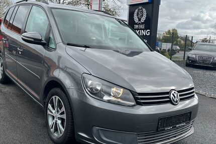 VW Touran 124.000 km 8.990 &euro; Wesseling - Köln 50389
