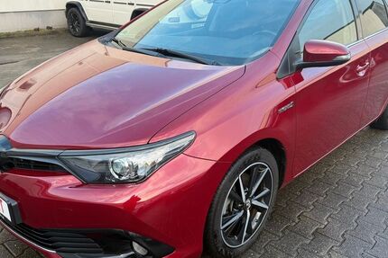Toyota Auris 90.000 km 14.450 &euro; Brühl 50321