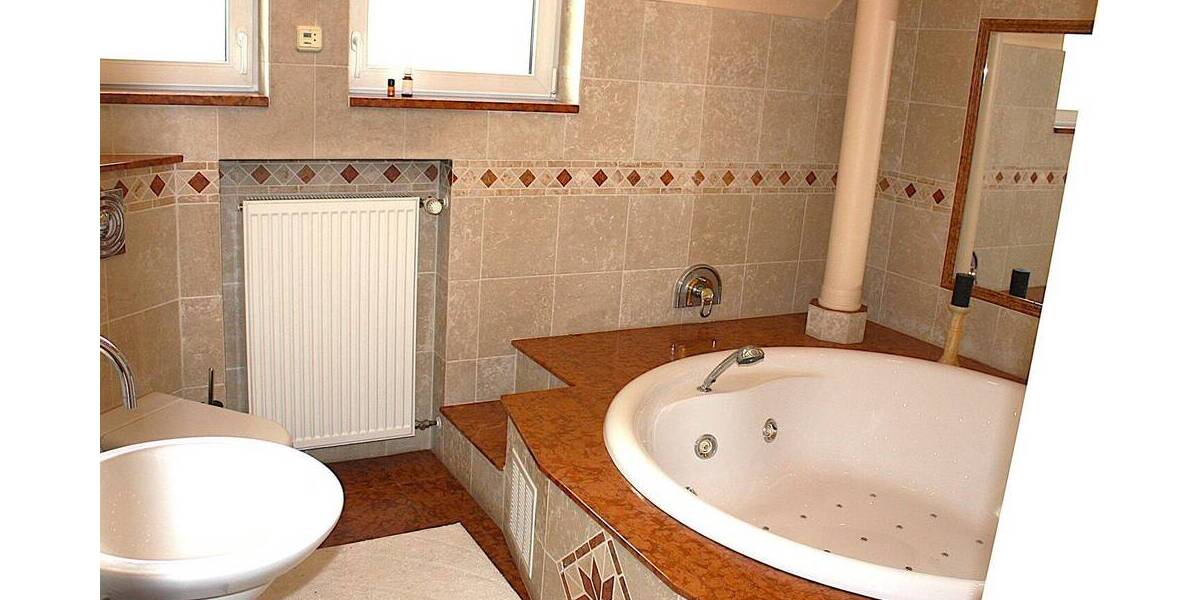 Mehrfamilienhaus + 4 Wohneinheiten + Wellnessbereich + Buisdorf 1 zimmer