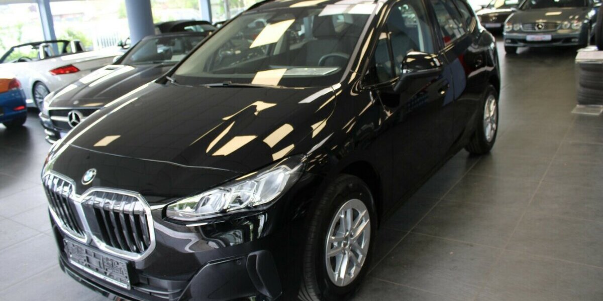 BMW 216 216i Active Tourer Aut. 4.479 km 25.980 &euro; Euskirchen 53881