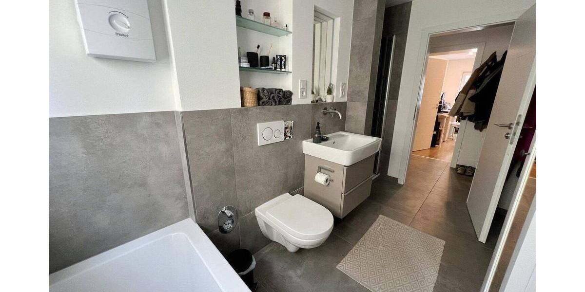Etagenwohnung Bonn Küdinghoven - 3 Zimmer, 88 m&sup2;, 1.250&euro; | Angebot:26800111
