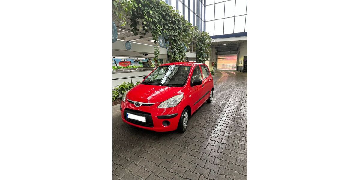 Hyundai i10 99.800 km 2.100 &euro; Köln 50823