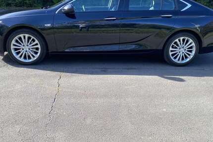 Opel Insignia 82.532 km 12.900 € Windeck 51570