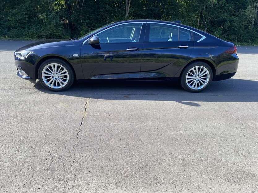 Opel Insignia 82.532 km 12.900 € Windeck 51570