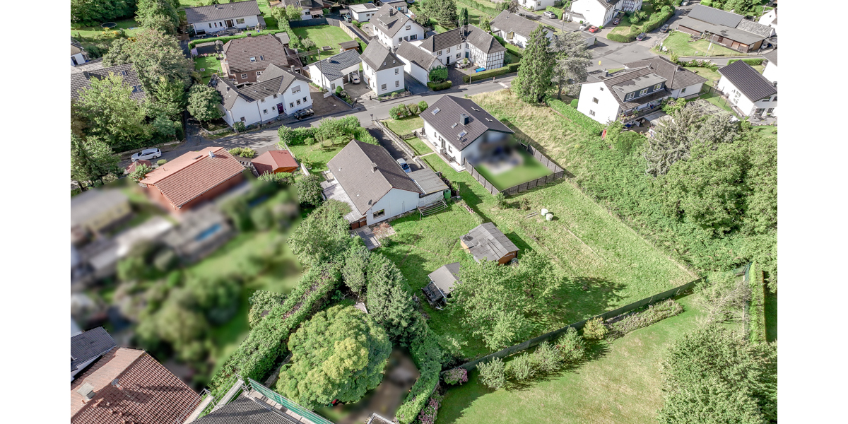 OberpleisBoseroth: Freistehendes EFH mit großem Grundstück, Doppelgarage und herrlichem Ölbergblick - Einfamilienhaus Königswinter Boseroth | Angebot:25882635