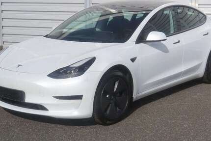 Tesla Model 3 17.942 km 32.290 € Eitorf 53783