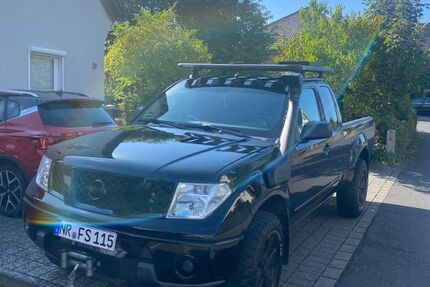 Nissan Navara 178.000 km 18.950 € Asbach 53567