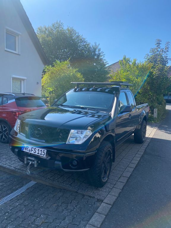 Nissan Navara 178.000 km 18.950 € Asbach 53567