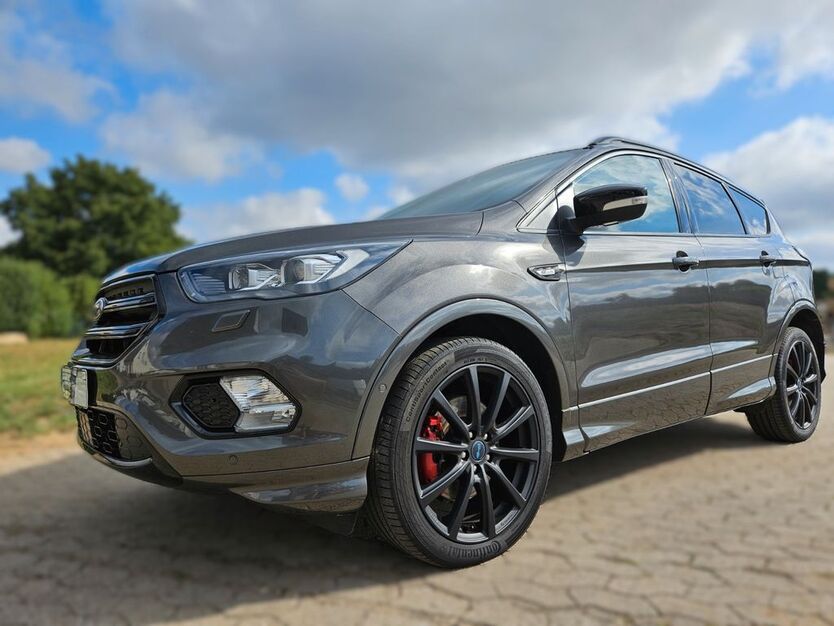 Ford Kuga 72.125 km 21.500 € Bad Münstereifel 53902