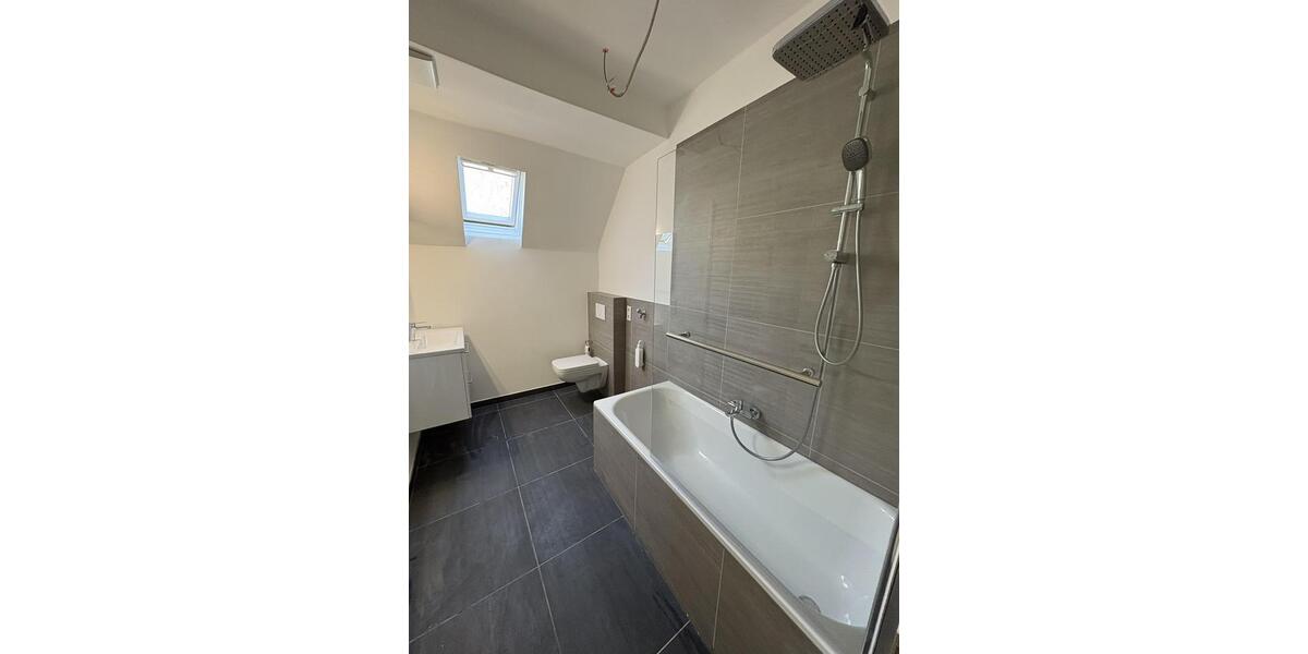 Maisonettenwohnung Köln Lindenthal - 4 Zimmer, 105 m&sup2;, 2.200&euro; | Angebot:26384129