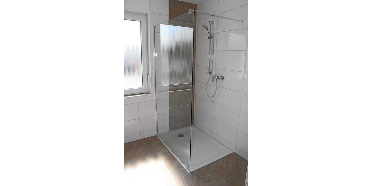 Etagenwohnung Königswinter Thomasberg - 3 Zimmer, 94 m&sup2;, 1.240&euro; | Angebot:24376522