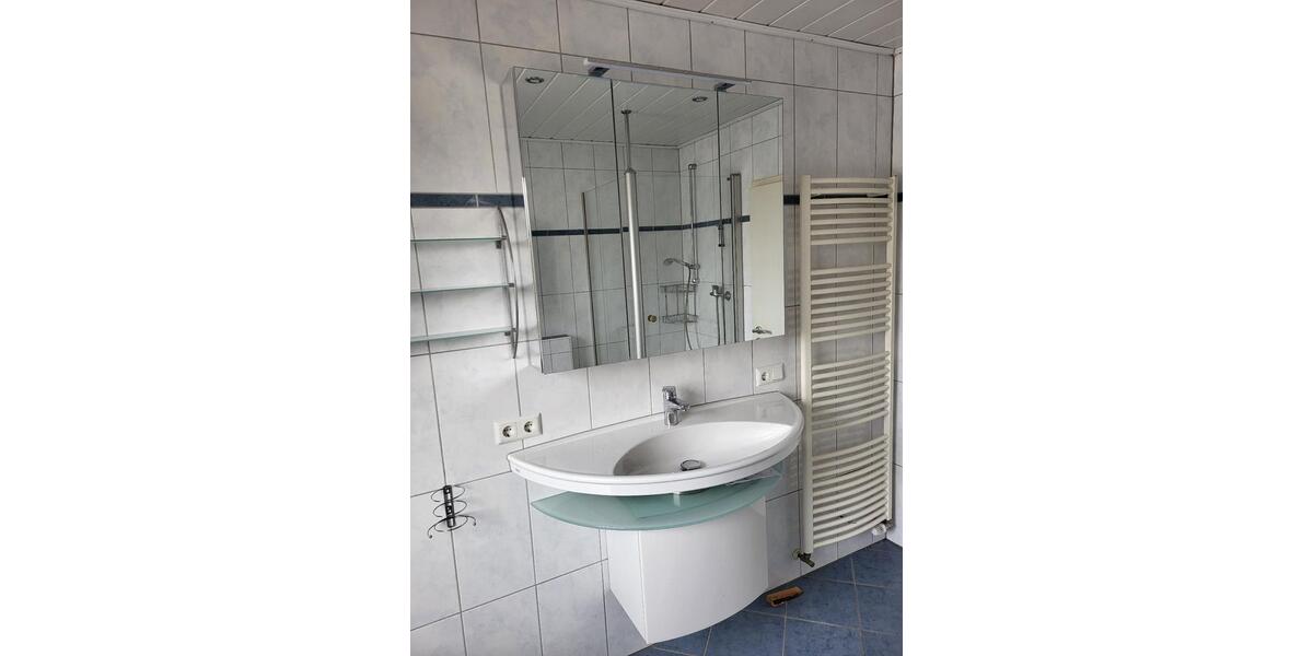 Maisonettenwohnung Overath - 4 Zimmer, 150 m&sup2;, 1.300&euro; | Angebot:25718215