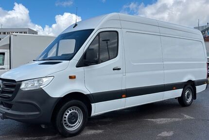 Mercedes-Benz Sprinter 82.337 km 26.775 &euro; Köln 51145