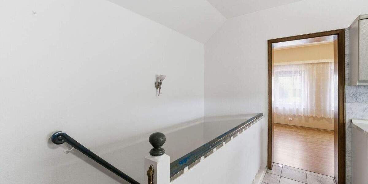 Einfamilienhaus Köln Meschenich - 5 Zimmer, 155 m&sup2;, 395.000&euro; | Angebot:24834182