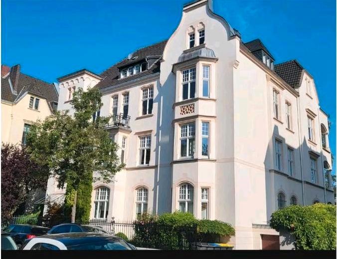 Bonn - Gronau: 6 Zimmer - Wohnung mit Loggia in Jahrhundertwend zimmer