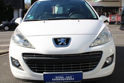 Peugeot 207 92.000 km 3.850 &euro; Bonn 53179