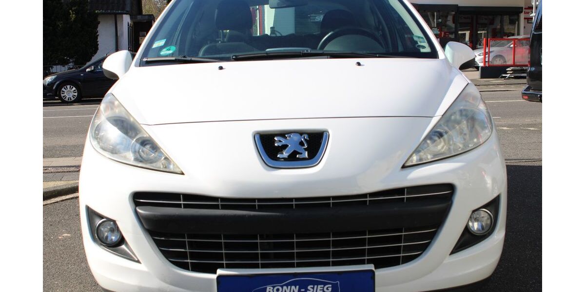 Peugeot 207 92.000 km 3.990 &euro; Bonn 53179