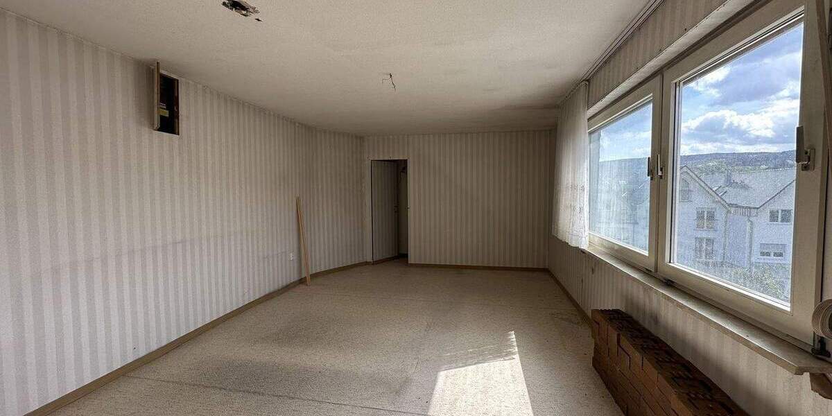 Einfamilienhaus Bad Neuenahr-Ahrweiler / Ahrweiler Ahrweiler - 8 Zimmer, 200 m&sup2;, 345.000&euro; | Angebot:24635776