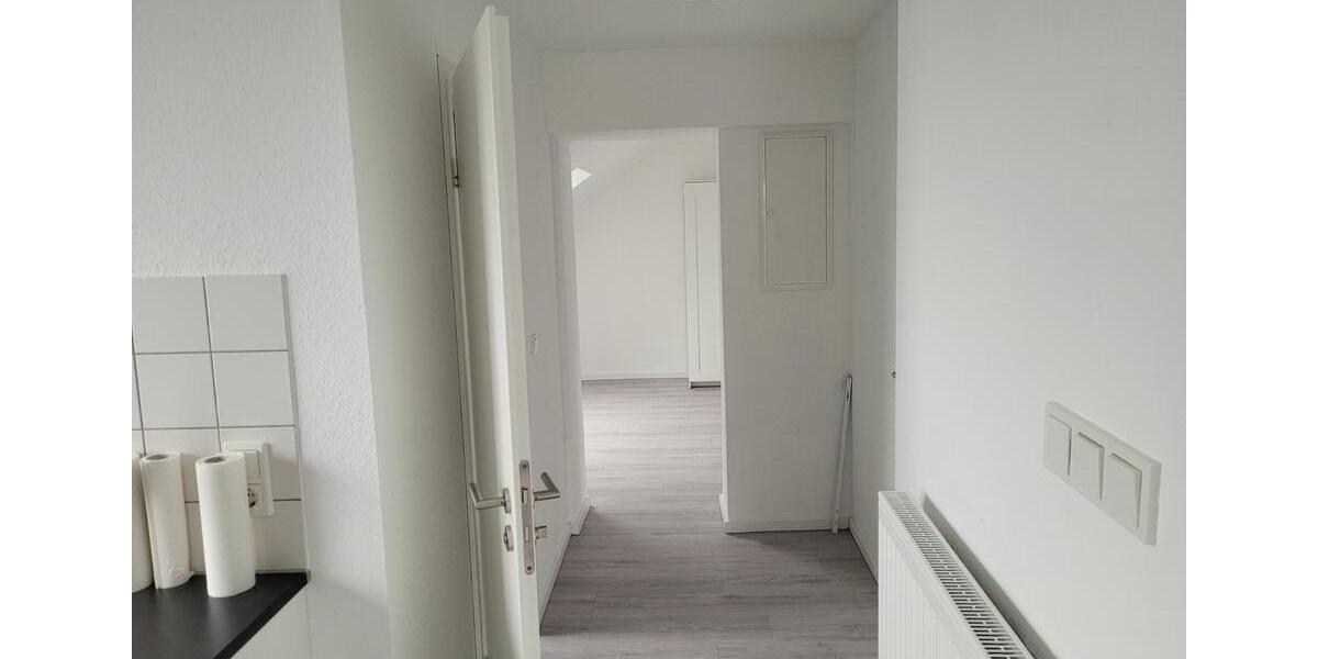 Dachgeschoßwohnung Köln Porz - 2 Zimmer, 52 m&sup2;, 726&euro; | Angebot:25903145