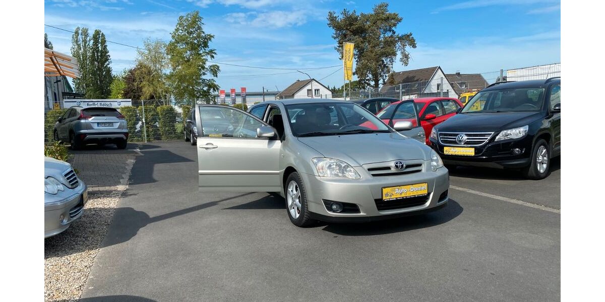 Toyota Corolla 173.000 km 3.700 &euro; Bonn 53227