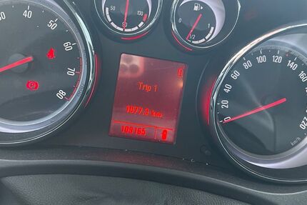 Opel Meriva 108.769 km 5.500 &euro; Köln 50672